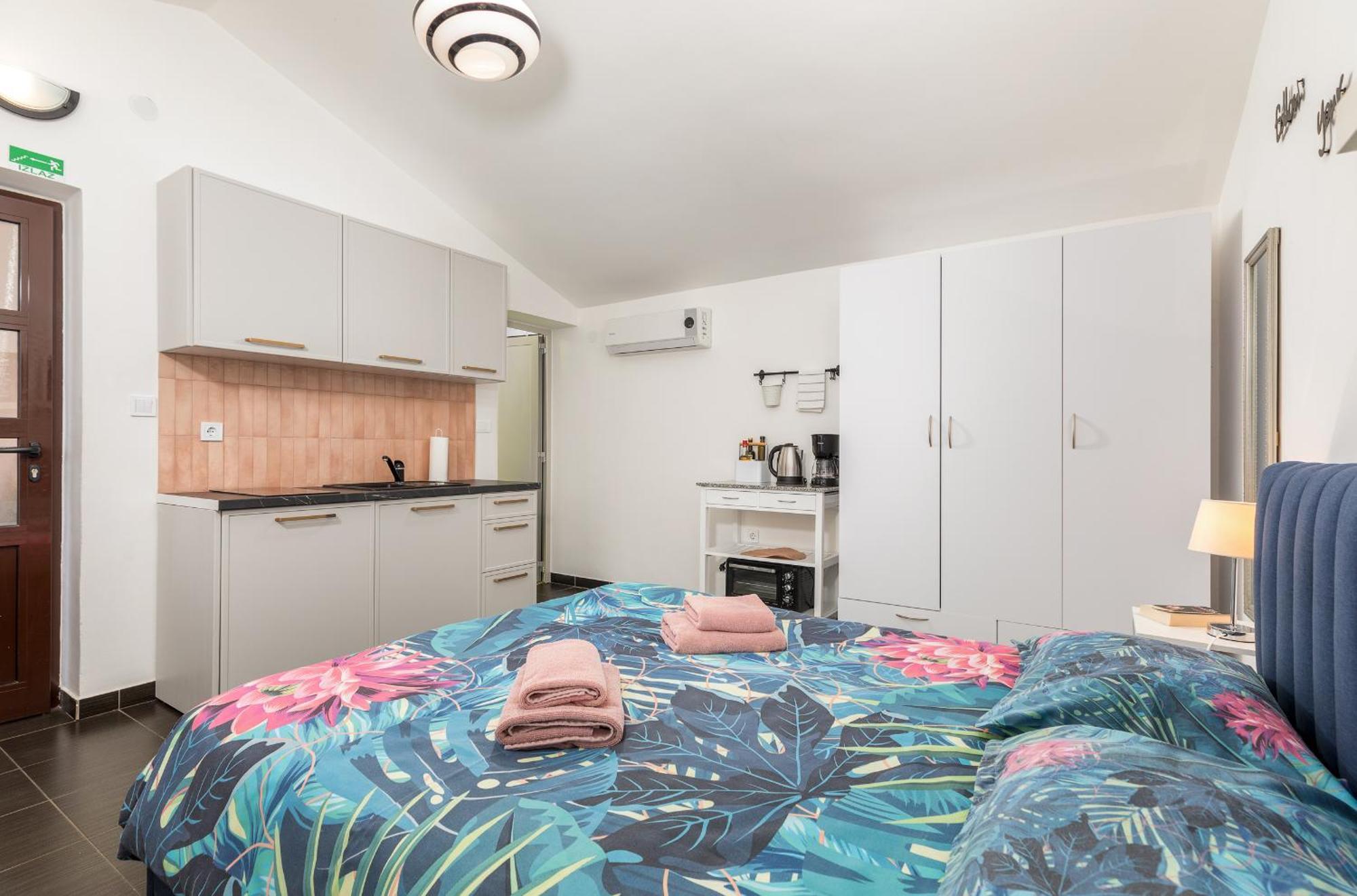 Funcic Apartments 2 App Pula Dış mekan fotoğraf